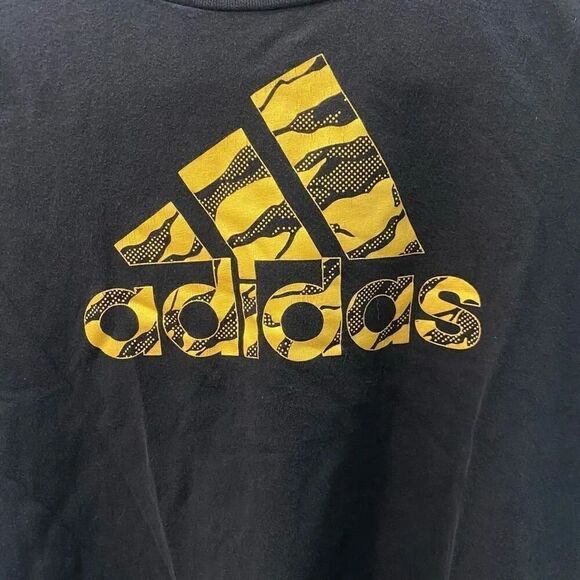 Adidas Boys Black and Gold Tee Shirt Size 7 - Picture 2 of 4